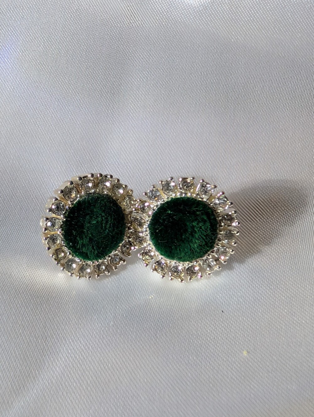 Vintage Silver Tone Emerald Green Velvet Rhinestone Halo Round Stud Earrings